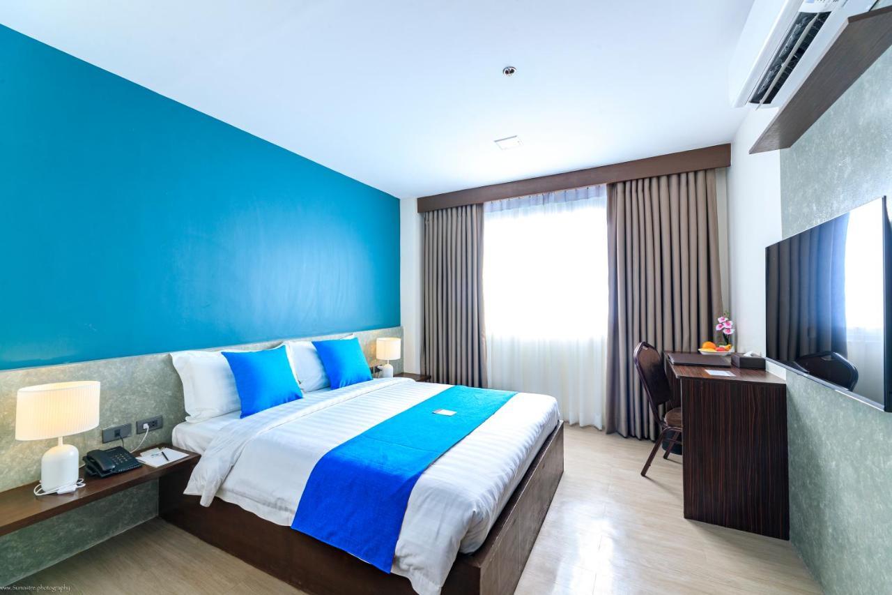 Fynn Boutique Hotel Bacoor Esterno foto