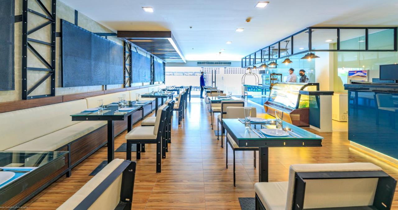 Fynn Boutique Hotel Bacoor Esterno foto