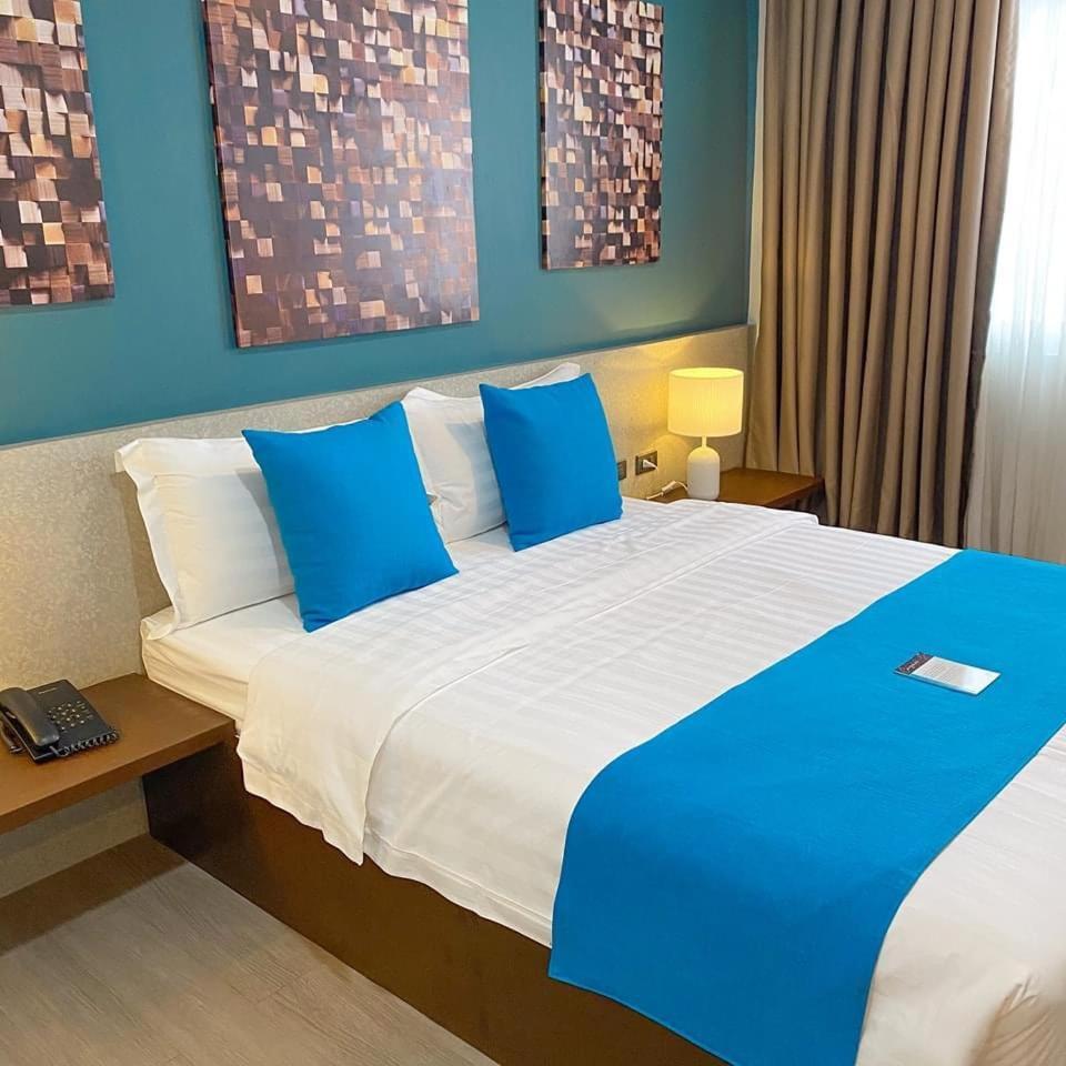 Fynn Boutique Hotel Bacoor Esterno foto