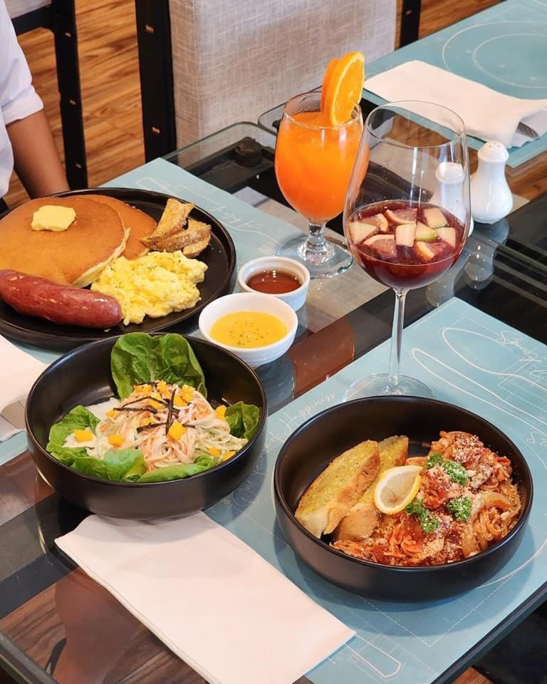 Fynn Boutique Hotel Bacoor Esterno foto